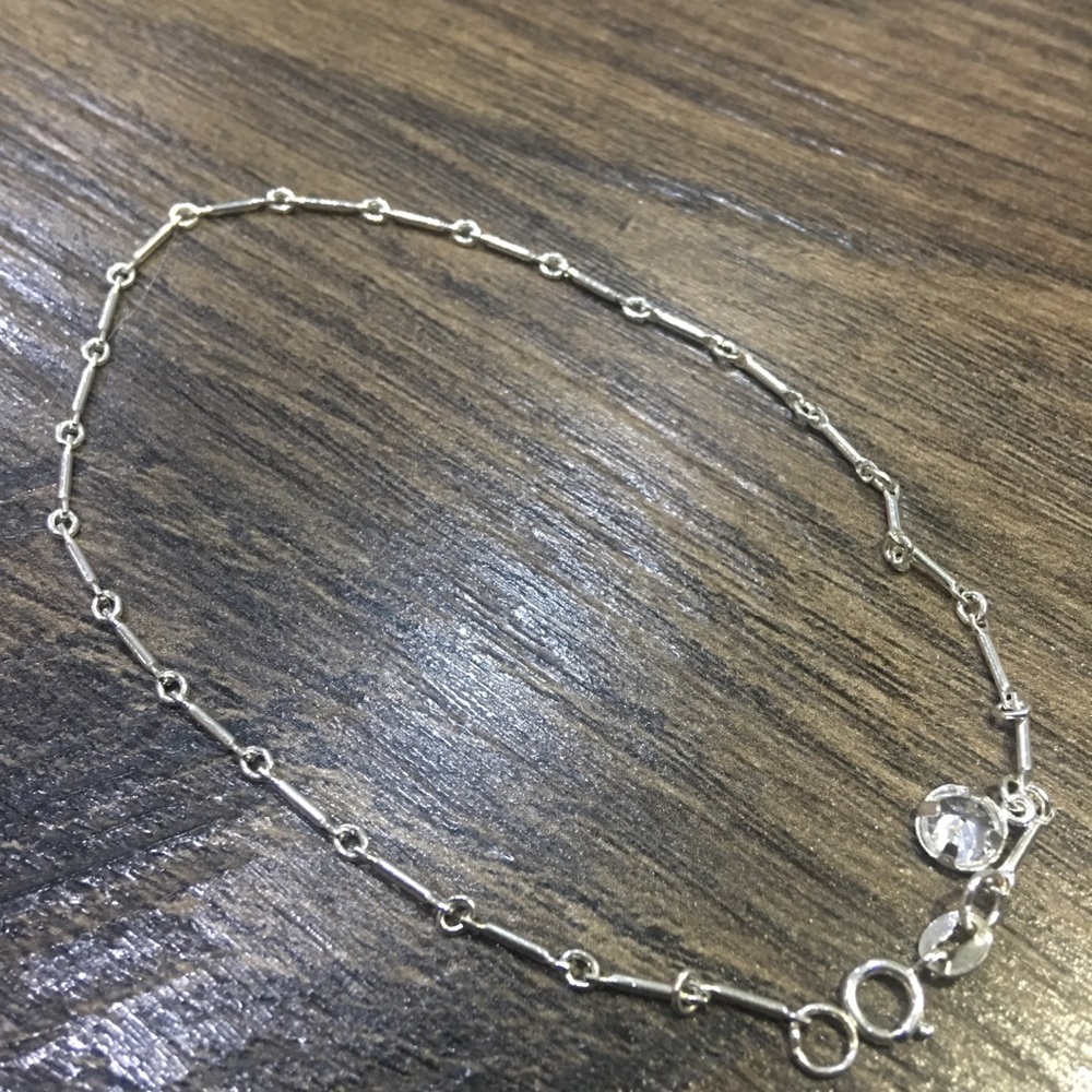 PRETTY ANKLET
